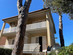 VILLA a 10 minuti dal mare Fregene